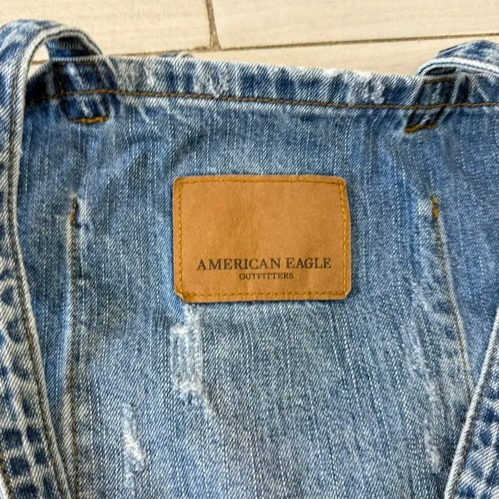 American Eagle Outfitters measurements width